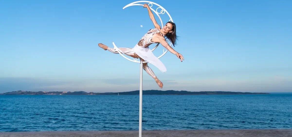 prestation artistique , artiste cirque , événementiel , cote d'azur