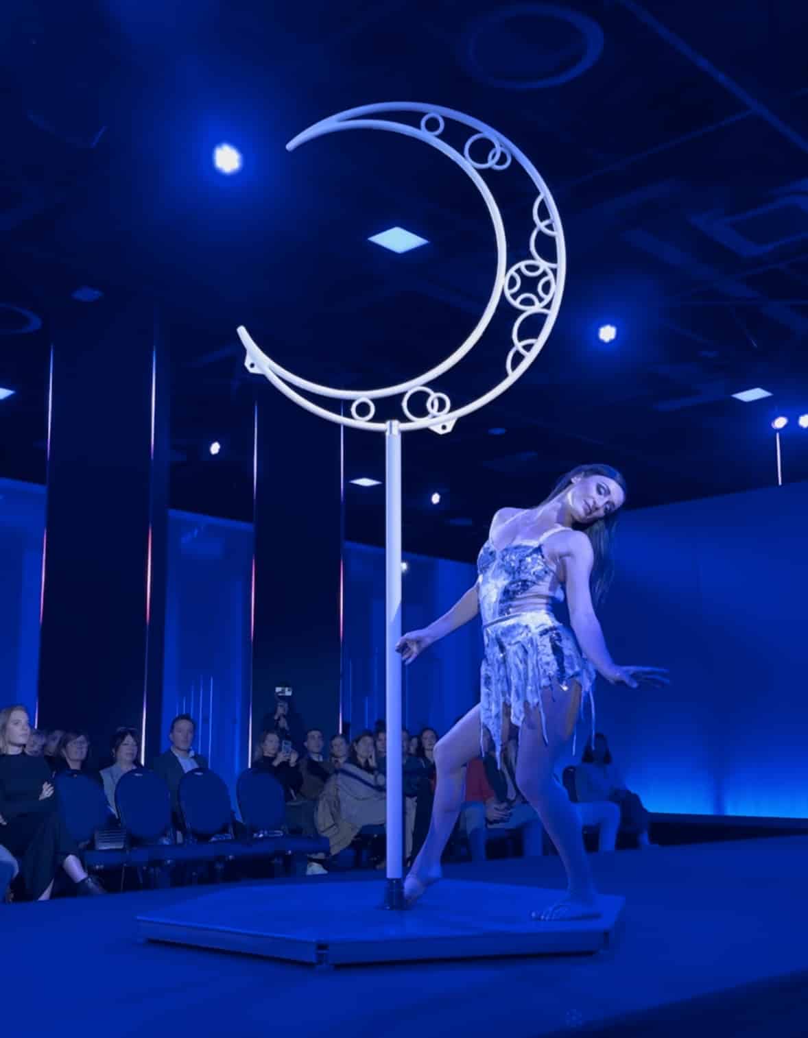 Lune aérienne Cannes Lollipop Lune Monaco Numéro aérien Côte d'Azur